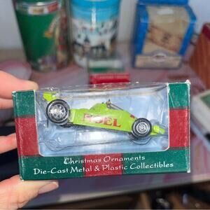 2000 Maisto Die Cast FORMULA 1 RACE CAR Christmas Ornament 1:64 Scale green
